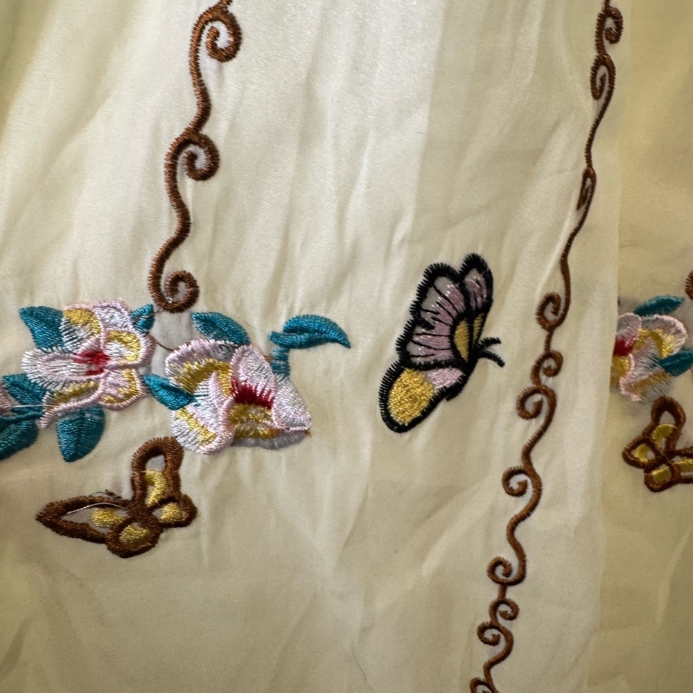 ✨️Bohemian Embroidered Cream Maxi Skirt✨️ - Picture 3 of 5